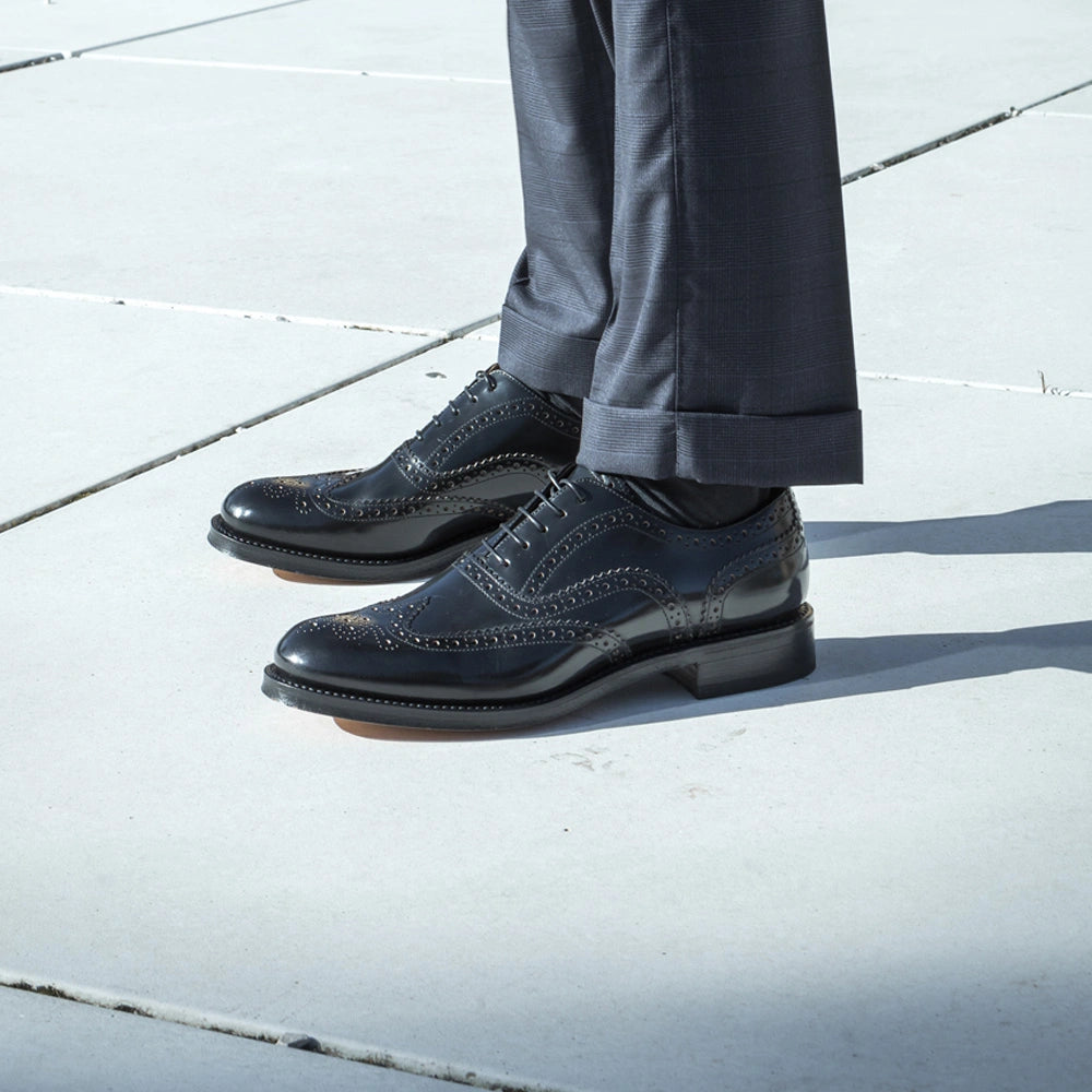 Scarpe artigianali da uomo in costruzione Goodyear Welted.