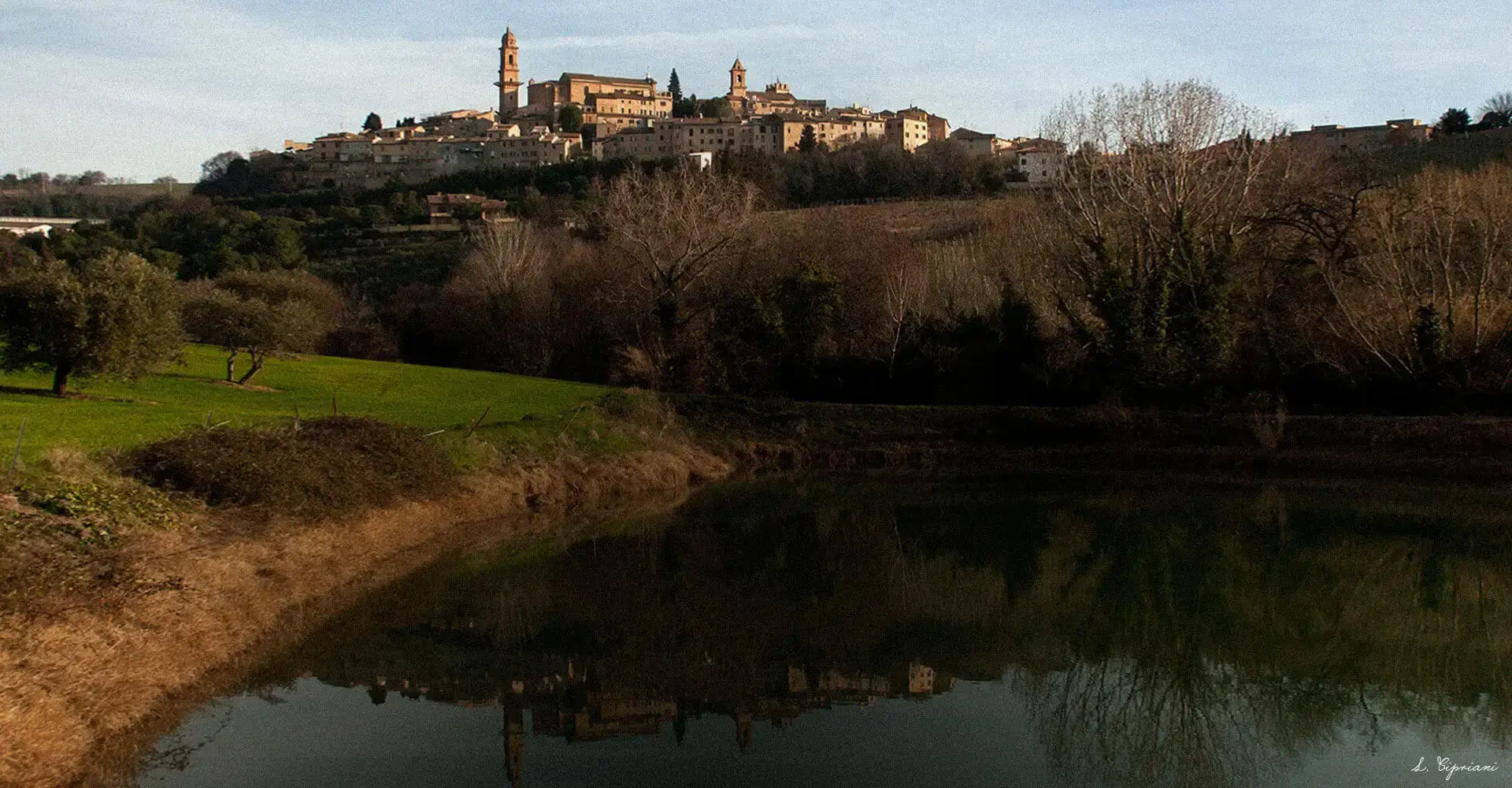 Approfondisci la nostra storia, da piccolo laboratorio ad azienda all'avanguardia.