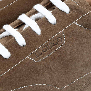 Sneaker da uomo Il Gergo in morbida pelle scamosciata marrone e suola in gomma EVA. Articolo Bobo, Made in Italy.