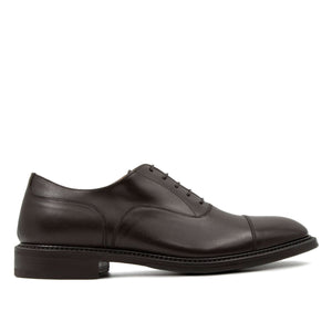 Scarpa stringata marrone oxford da uomo Il Gergo, realizzata in morbida pelle e costruzione Goodyear. Articolo Leader.