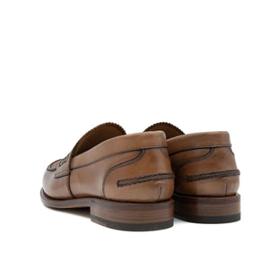 Mocassino da uomo in pelle sfoderata marrone scuro e fondo cuoio in costruzione Goodyear. Modello Liam, Il Gergo.